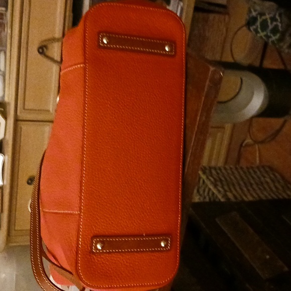 Dooney and Bourke Pebble leather tote - Picture 3 of 4